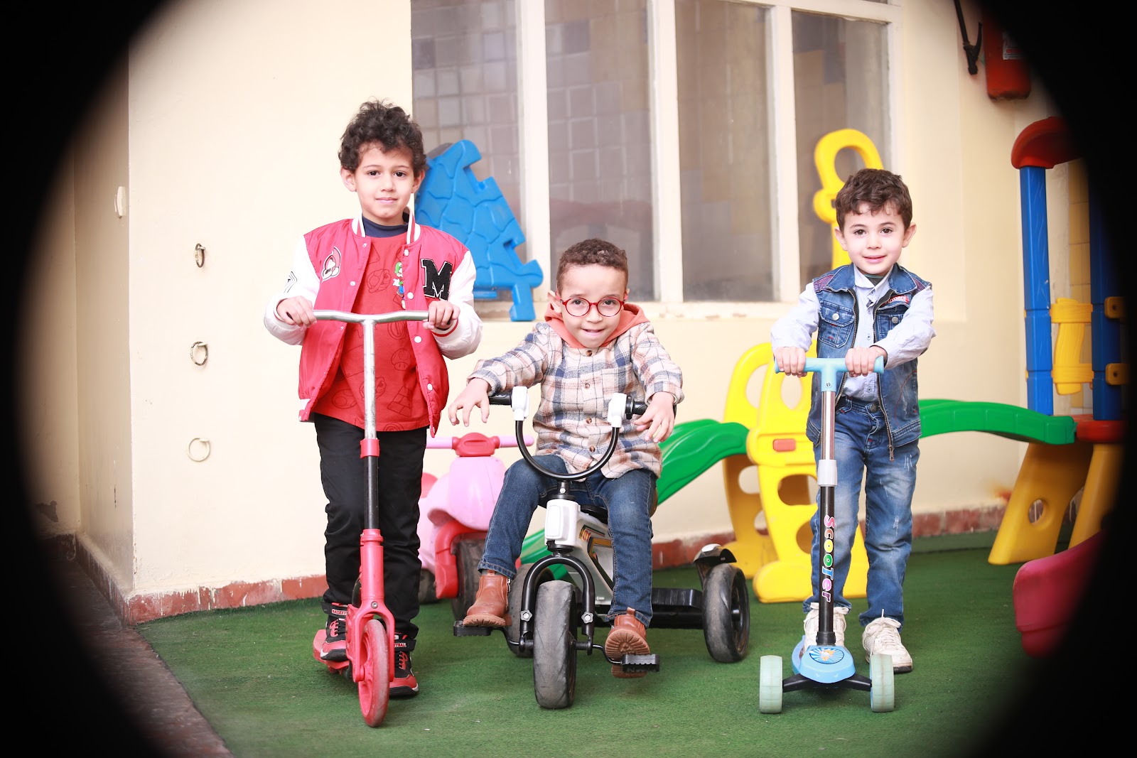 Élèves du cycle Maternelle au Groupe Scolaire Al Oumrane