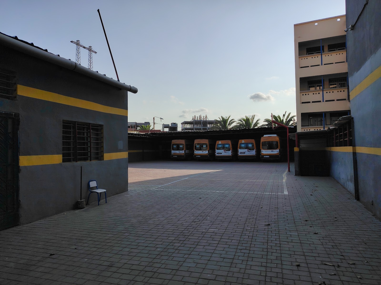 Élèves du cycle Collège au Groupe Scolaire Al Oumrane